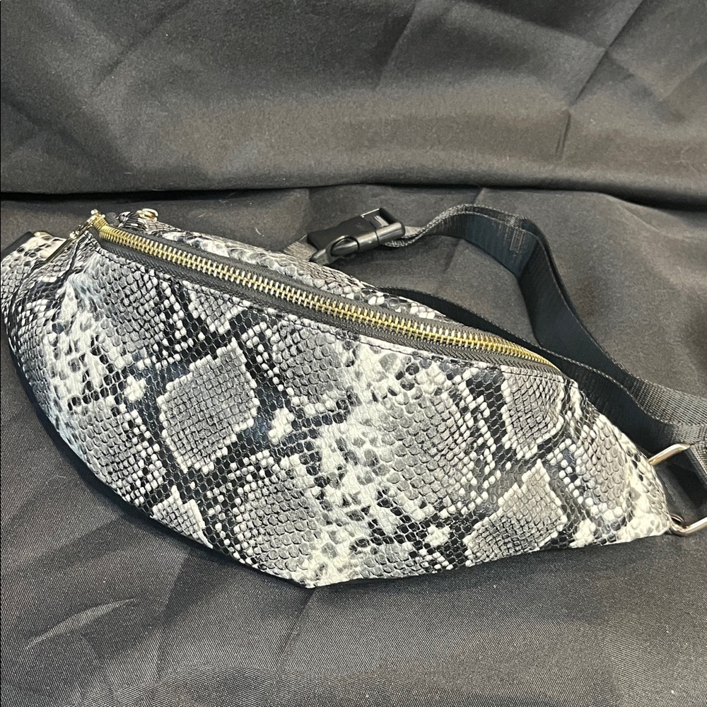 Snakeskin Black and White Print Belt Bag